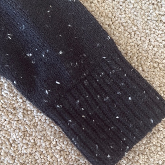 Black Sweater with Polar Bear Design - Picture 9 of 12